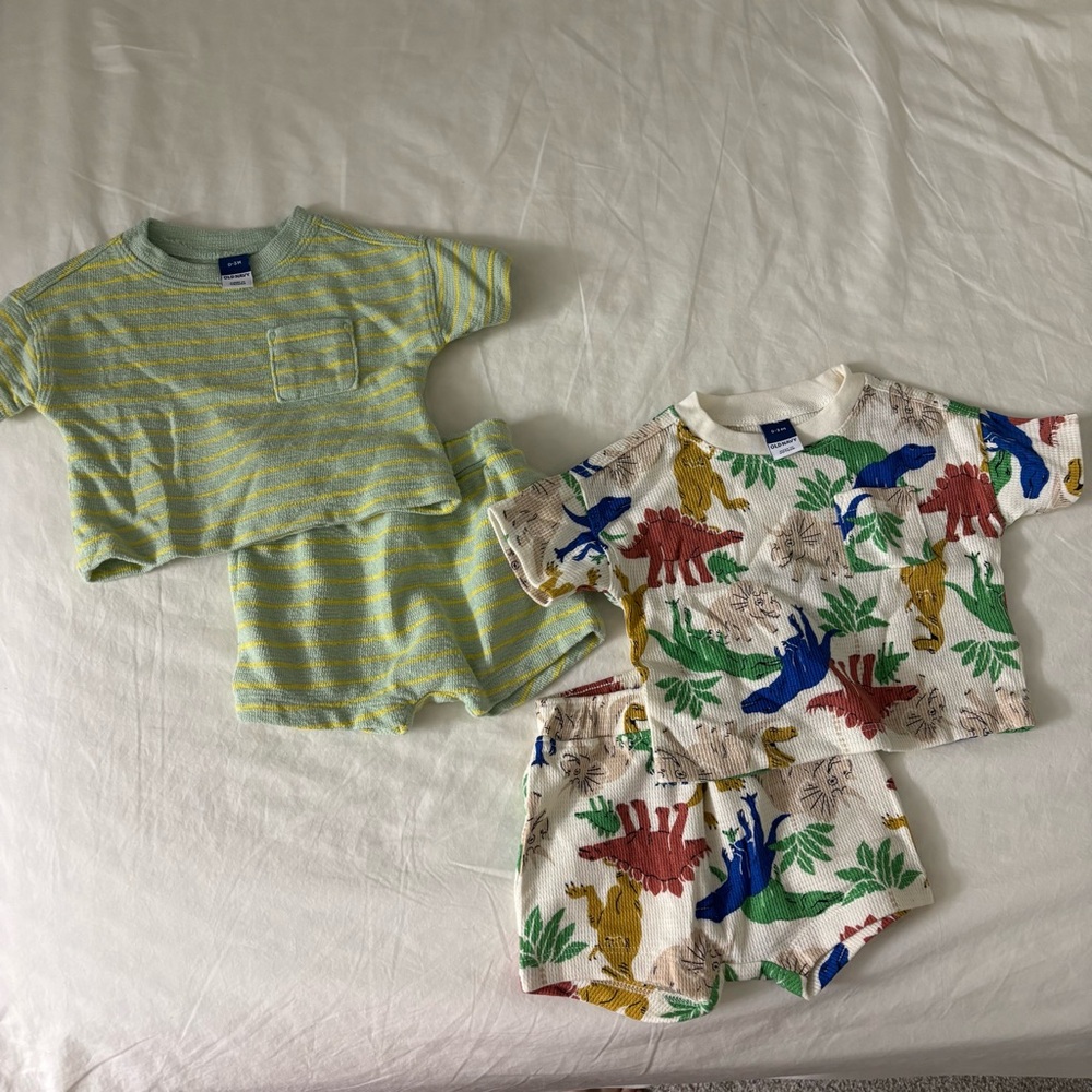 Old Navy Matching Sets in 0-3 M